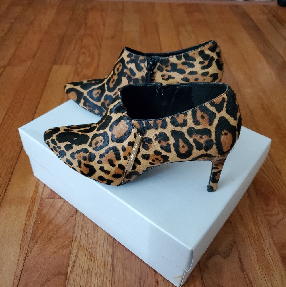 🆕🎁 Calvin Klein Jeanna Ankle Boot